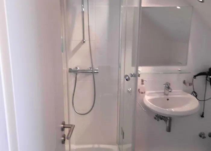 Stilvolle In I Home2share Bonn