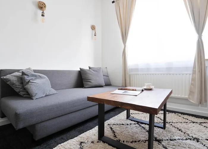 Stilvolle In I Home2share Bonn